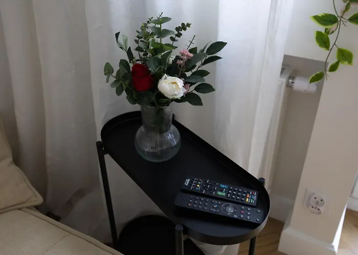 Апартаменты Wlochy - Parking, And Park View - By Rentujemy *