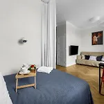 Wlochy - Parking, And Park View - By Rentujemy Appartement