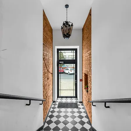 Wlochy - Parking, And Park View - By Rentujemy * Warszawa