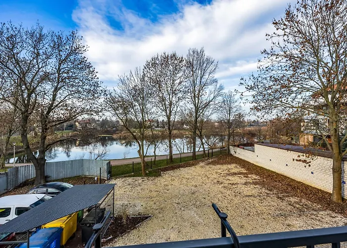 Wlochy - Parking, And Park View - By Rentujemy