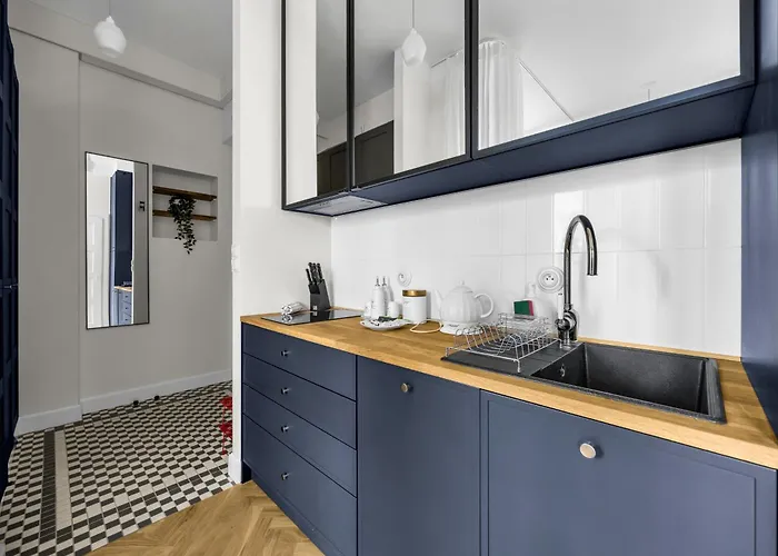 Wlochy - Parking, And Park View - By Rentujemy * Warszawa