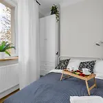 Apartment Wlochy - Parking, And Park View - By Rentujemy *